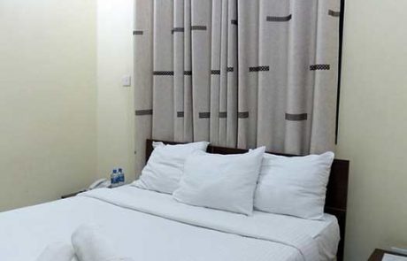 airport transit lodge