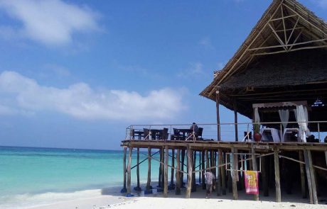 amaan bungalow beach