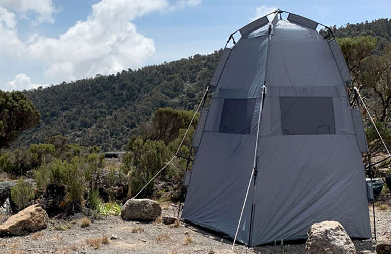 toilets on kilimanjaro 